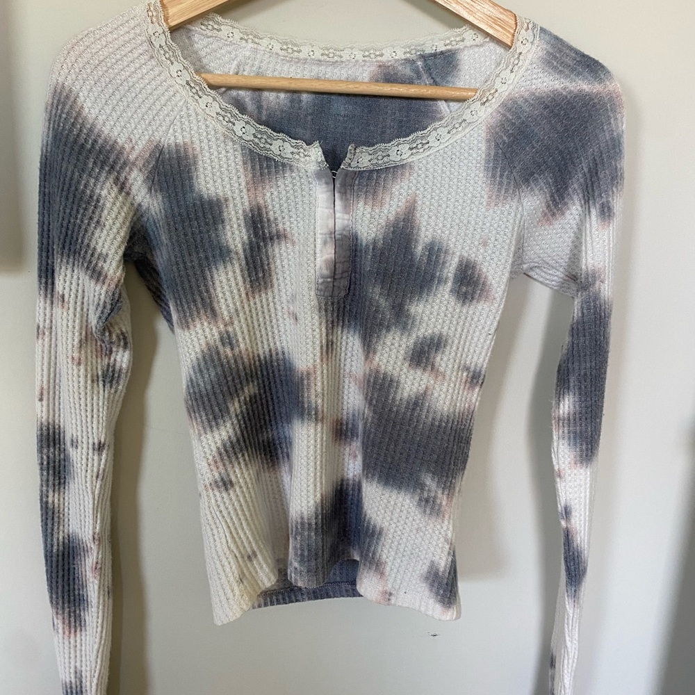 Tie-Dye Long Sleeve Top